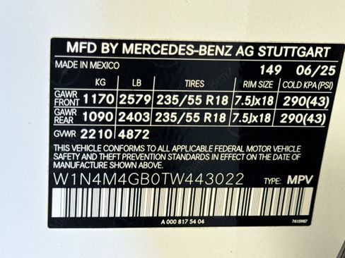 Used 2026 Mercedes-Benz GLB 250 image 31