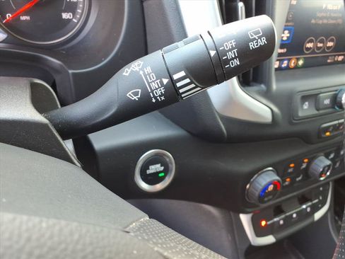 Used 2024 GMC Terrain SLE w/ Driver Convenience Package AWD/4WD image 21