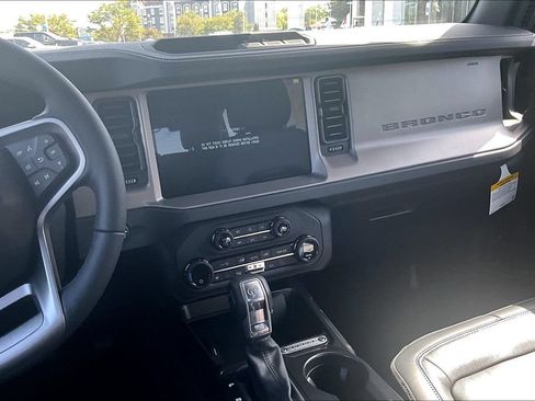 New 2026 Ford Bronco Outer Banks AWD/4WD image 7