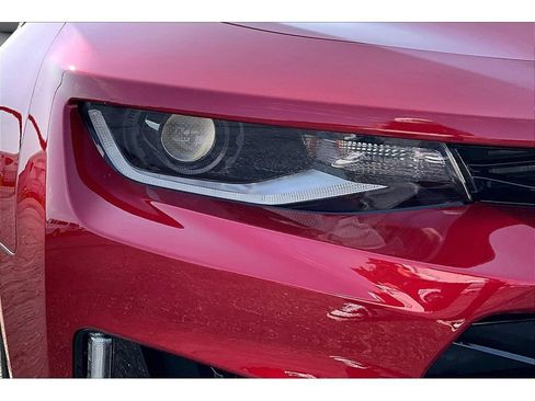 Used 2019 Chevrolet Camaro ZL1 RWD image 47
