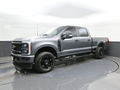 Used 2024 Ford F250 XL w/ STX Appearance Package image 31