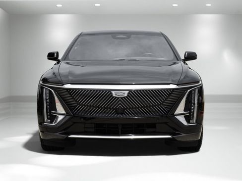 Used 2024 Cadillac Lyriq Luxury RWD image 4