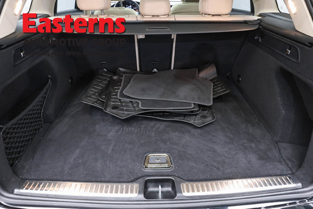 Used 2022 Mercedes-Benz GLC 300 4MATIC w/ Multimedia Package Lite image 10