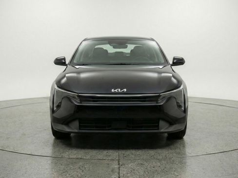 Used 2025 Kia K4 FWD image 2