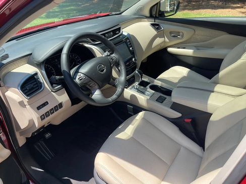 Used 2020 Nissan Murano SL w/ Moonroof Package FWD image 11