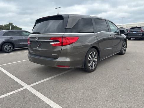 Used 2023 Honda Odyssey Touring image 5