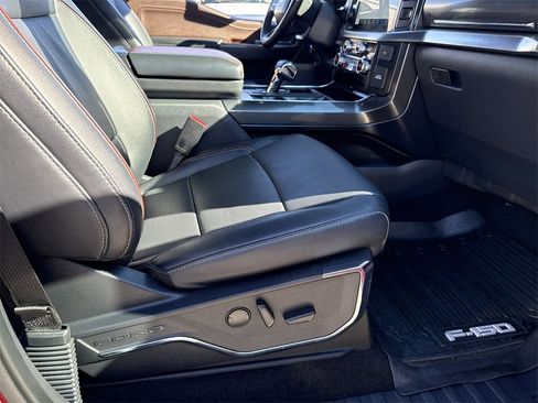 Used 2022 Ford F150 Lariat image 14