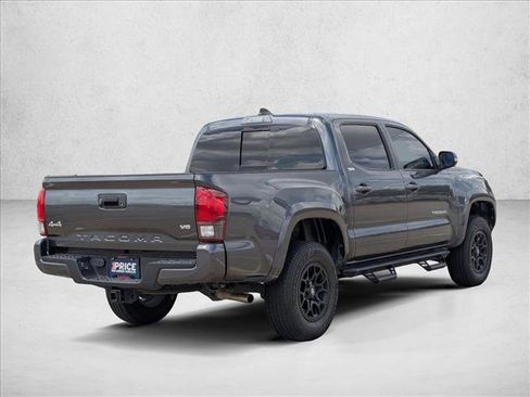 Used 2020 Toyota Tacoma SR5 w/ Technology Package image 5