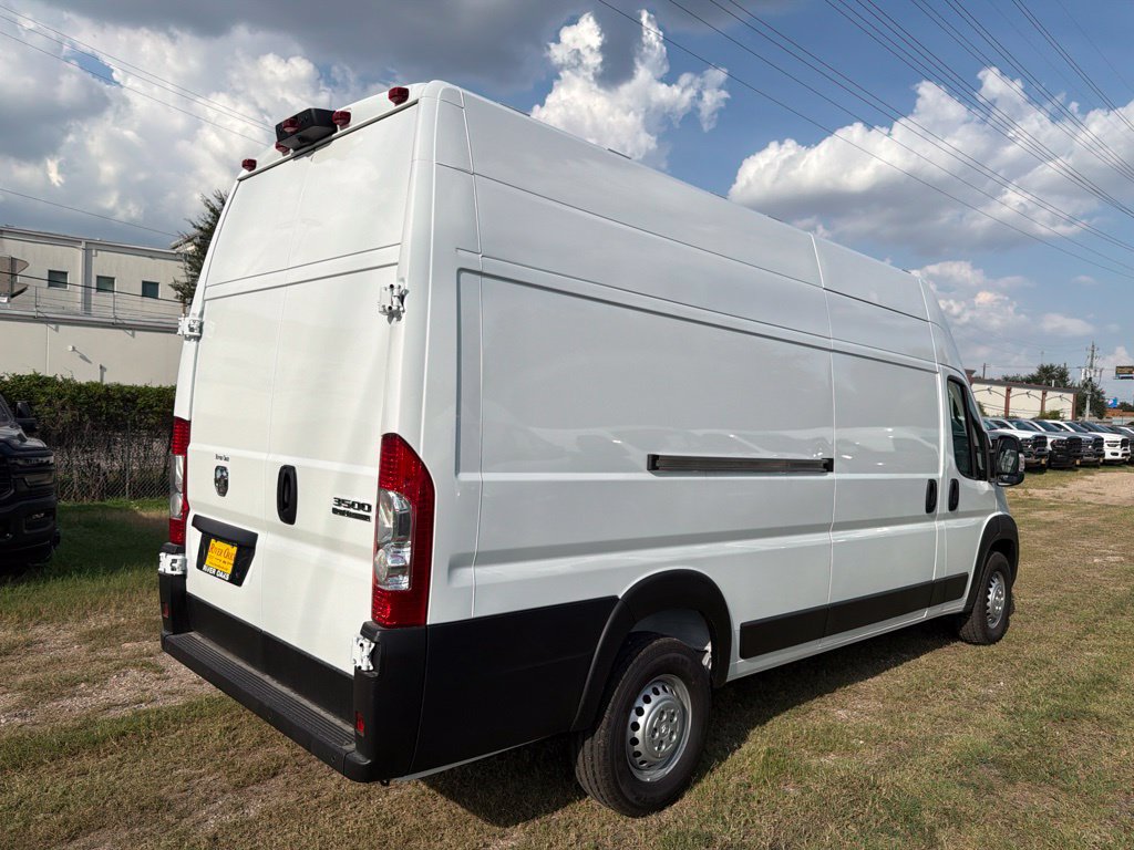 New 2027 RAM ProMaster 3500 w/ Safety Group FWD image 4