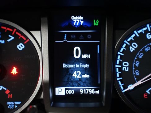Used 2023 Toyota Tacoma SR5 w/ Technology Package RWD image 17