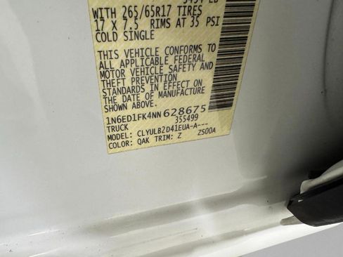 Used 2022 Nissan Frontier SV w/ Technology Package image 30