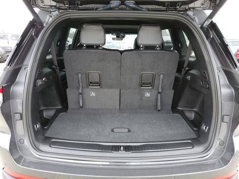 New 2025 Jeep Grand Cherokee L Altitude AWD/4WD image 8