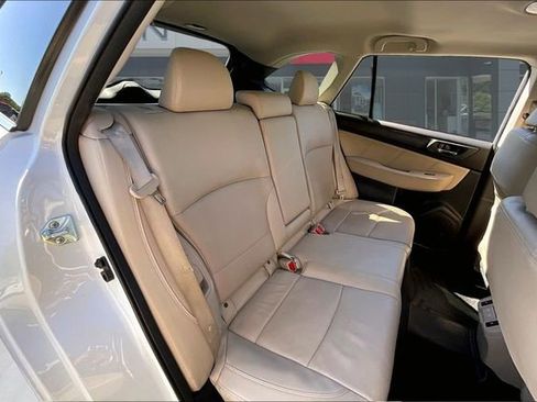 Used 2019 Subaru Outback 3.6R Limited AWD/4WD image 25