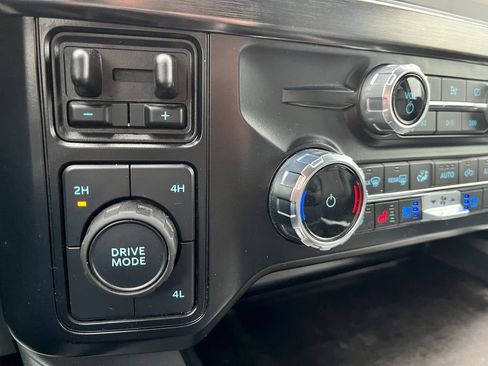 Used 2024 Ford F250 Lariat image 26