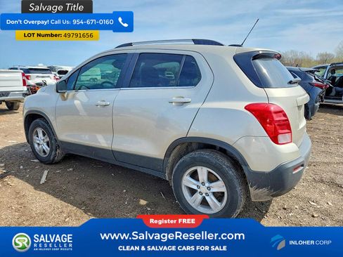 Used 2016 Chevrolet Trax LT w/ LT Convenience Package image 3