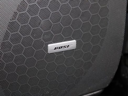 New 2026 Cadillac XT5 Luxury image 11