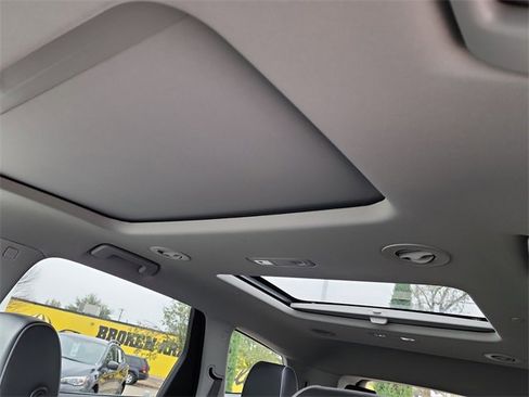 Used 2019 Buick Enclave Avenir w/ Avenir Technology Package image 30