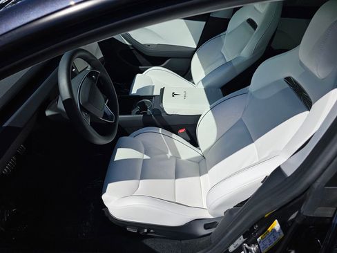 Used 2024 Tesla Model 3 Performance image 10