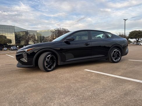 Used 2025 Kia K4 EX image 8