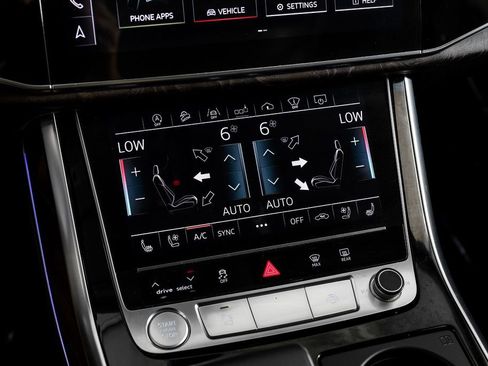 Used 2019 Audi Q8 Prestige w/ Luxury Package AWD/4WD image 33