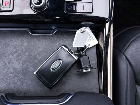 Used 2023 Land Rover Range Rover Sport SE AWD/4WD image 28