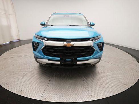 Used 2025 Chevrolet TrailBlazer LT AWD/4WD image 11