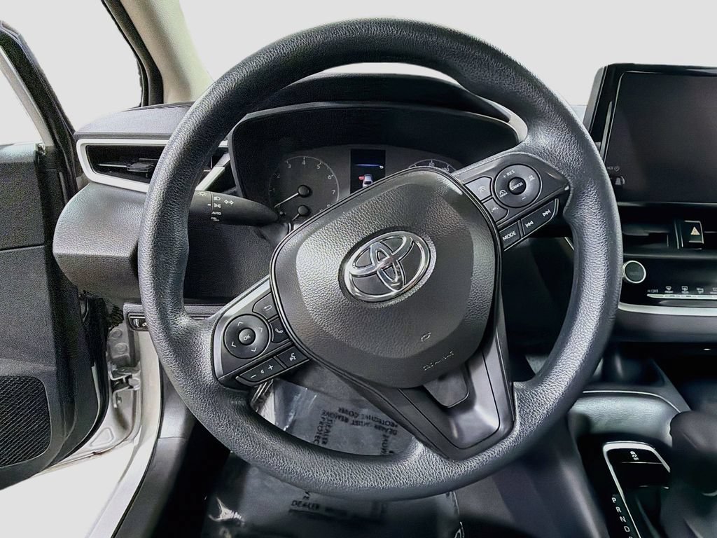 Used 2024 Toyota Corolla LE FWD image 13