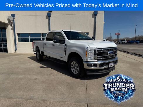 Used 2024 Ford F250 XLT w/ FX4 Off-Road Package AWD/4WD image 8