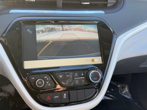 Used 2017 Chevrolet Bolt LT image 11