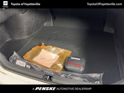 Used 2026 Toyota Camry SE image 8