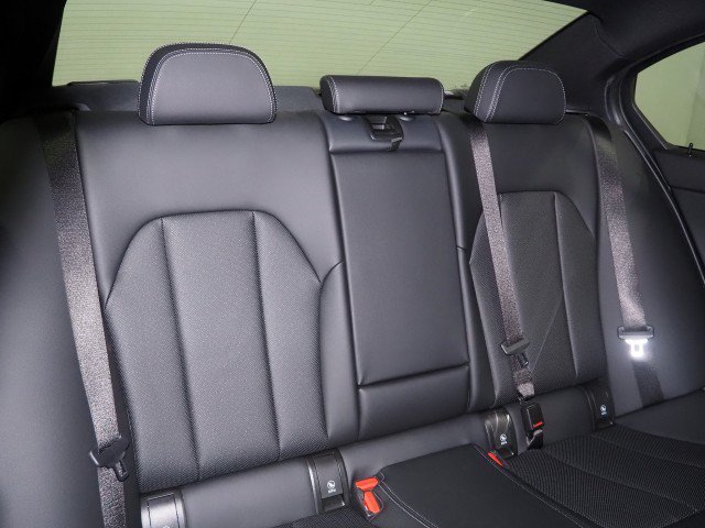Used 2025 BMW M340i w/ Premium Package RWD image 15