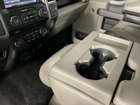Used 2015 Ford F150 XLT w/ Equipment Group 302A Luxury RWD image 18
