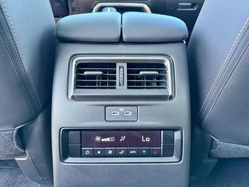 Used 2024 MAZDA CX-90 Plug-In Hybrid w/ Premium Pkg AWD/4WD image 41