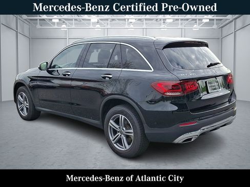 Used 2022 Mercedes-Benz GLC 300 4MATIC image 4