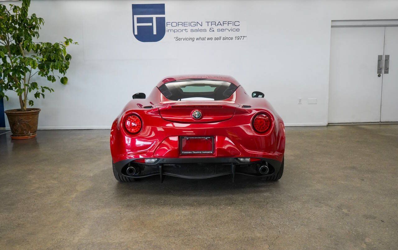 Used 2016 Alfa Romeo 4C Coupe w/ Convenience Group - Coupe RWD image 4