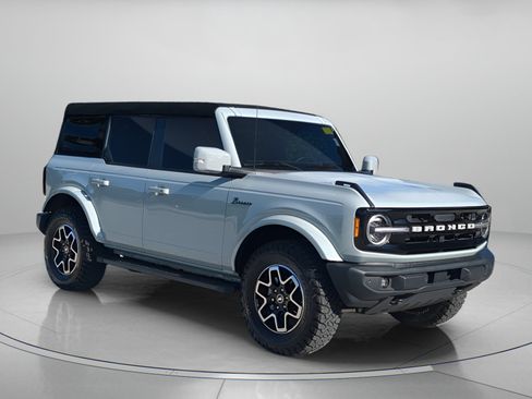 Certified 2024 Ford Bronco Outer Banks AWD/4WD image 38