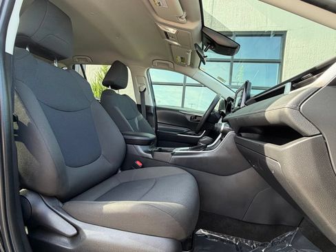 Used 2022 Toyota RAV4 LE AWD/4WD image 20