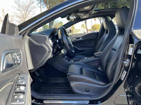 Used 2019 Mercedes-Benz CLA 250 image 3