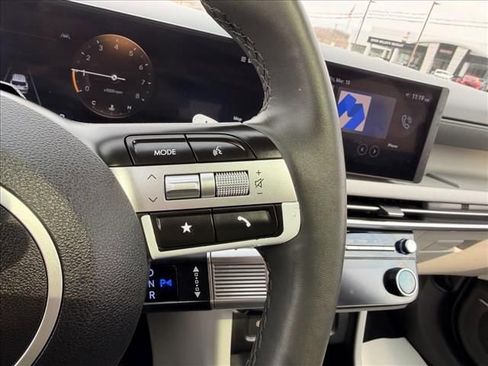 Certified 2025 Hyundai Tucson Limited image 16