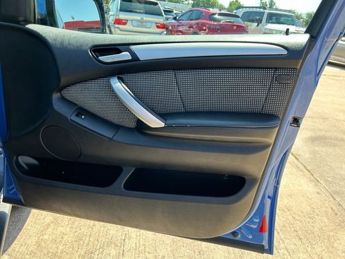 Used 2003 BMW X5 4.6is image 12