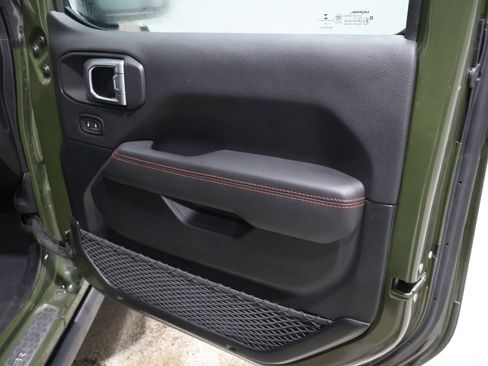 Used 2021 Jeep Wrangler Unlimited Rubicon image 24