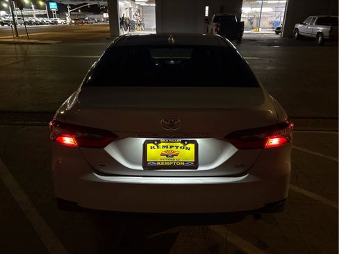 Used 2024 Toyota Camry LE image 9