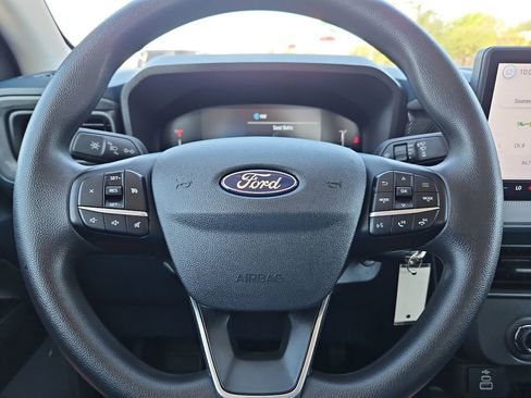 Used 2025 Ford Maverick XL w/ Equipment Group 102A AWD/4WD image 24