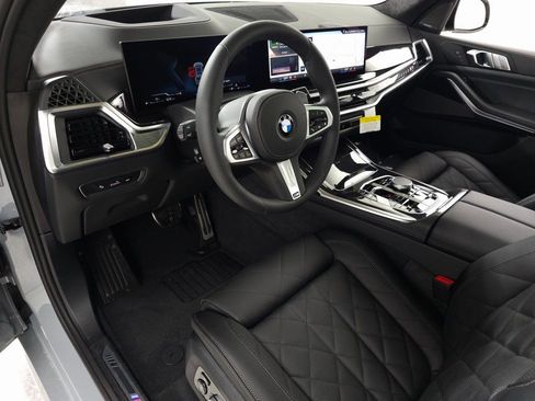 Used 2026 BMW X7 xDrive40i w/ M Sport Package AWD/4WD image 21