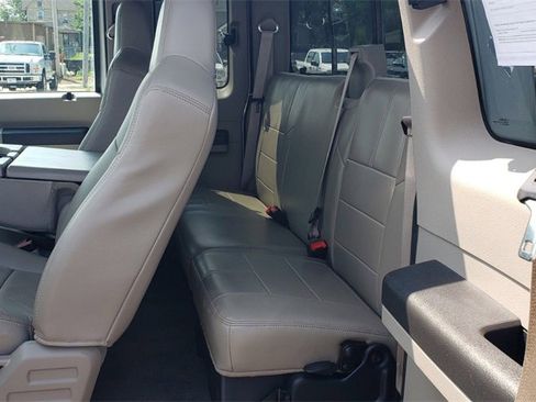 Used 2010 Ford F350 Lariat image 8