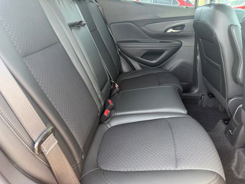 Used 2022 Buick Encore Preferred w/ Safety Package FWD image 27