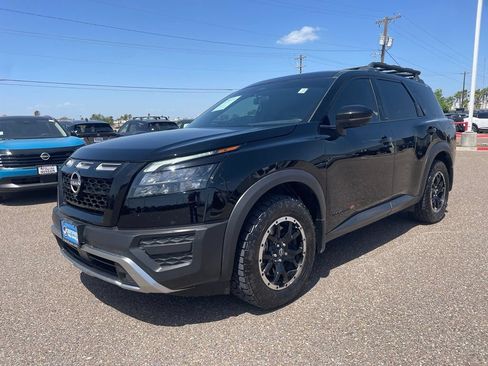 Certified 2025 Nissan Pathfinder Rock Creek AWD/4WD image 3