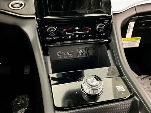 New 2025 Jeep Grand Cherokee Laredo X image 7