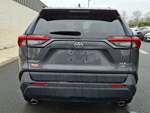 Used 2023 Toyota RAV4 XLE Premium image 5