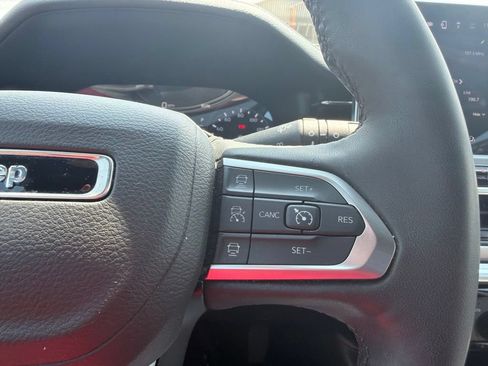 Used 2025 Jeep Compass Limited AWD/4WD image 22